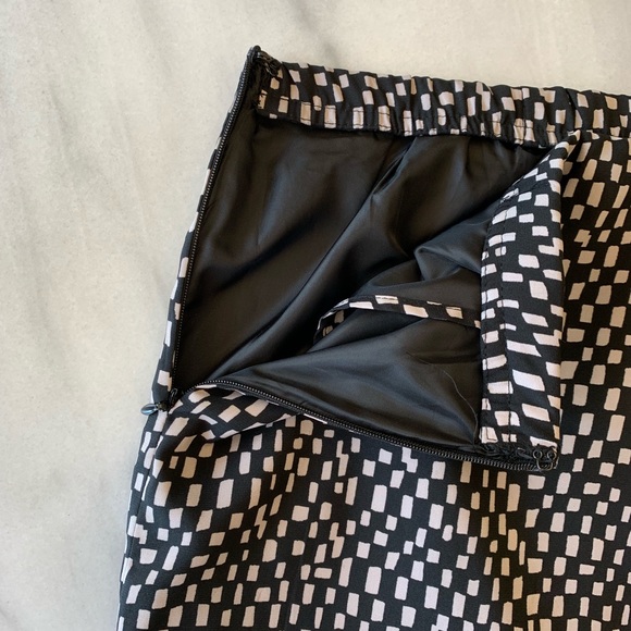 Vince Camuto Skirt - Picture 3 of 6